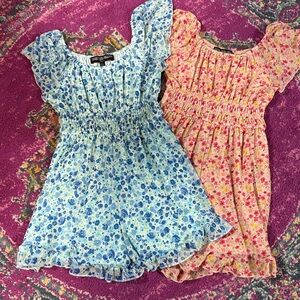 2 Rompers